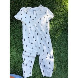 Unisex baby girl or baby boy one piece romper